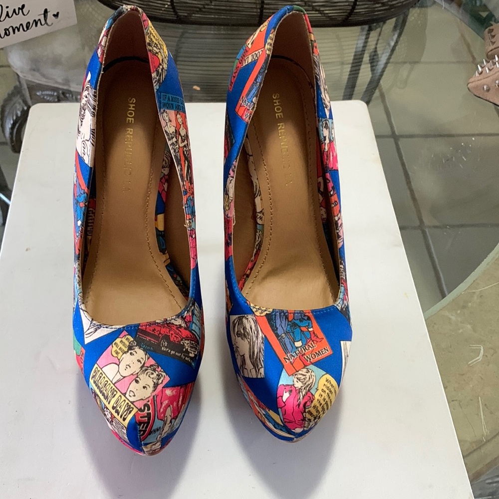 Cartoon pattern high heels